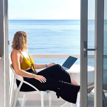 Geo & Art Boutique Hotel Himara-2